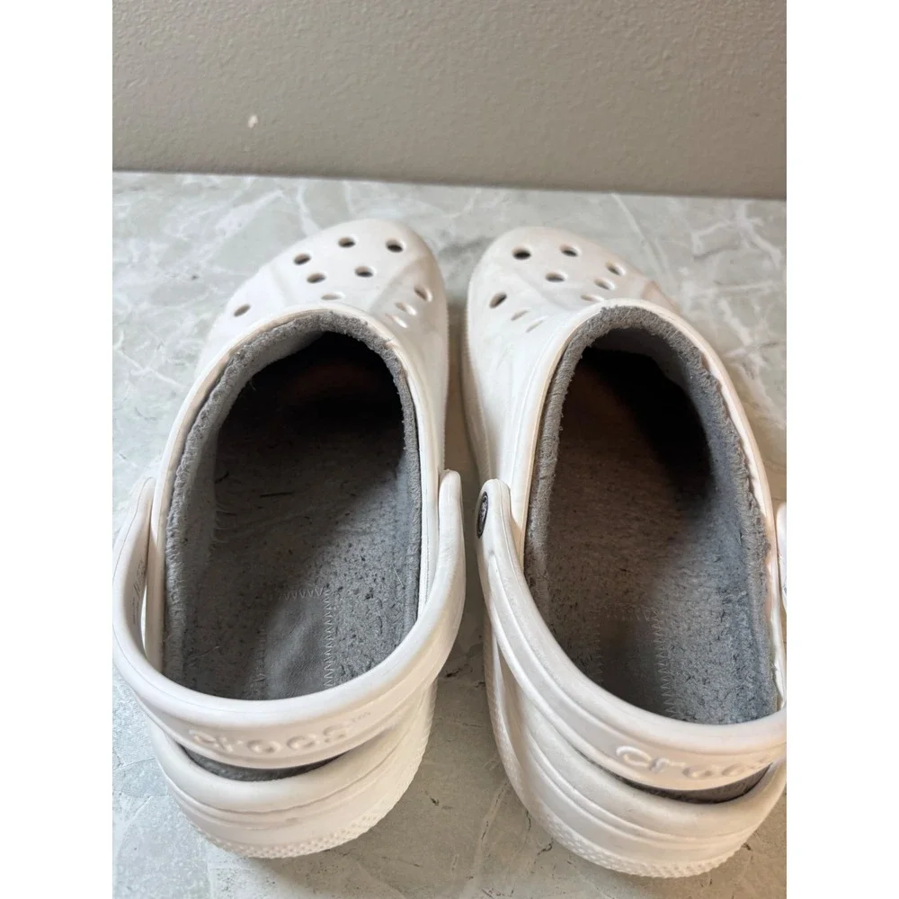 Crocs Baya Lined Clogs Mens Size 9 White Grey Fleece Insulated Slip On Shoes